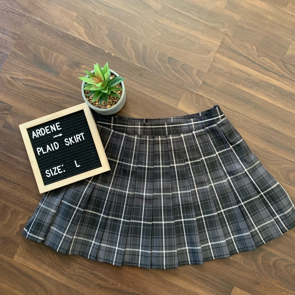 ⭐️ 3 for 12$ ⭐️Ardene’s pleated tennis skirt NWOT